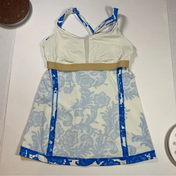 Size 4 Lululemon blue floral pattern X back active tank top - Picture 6 of 8